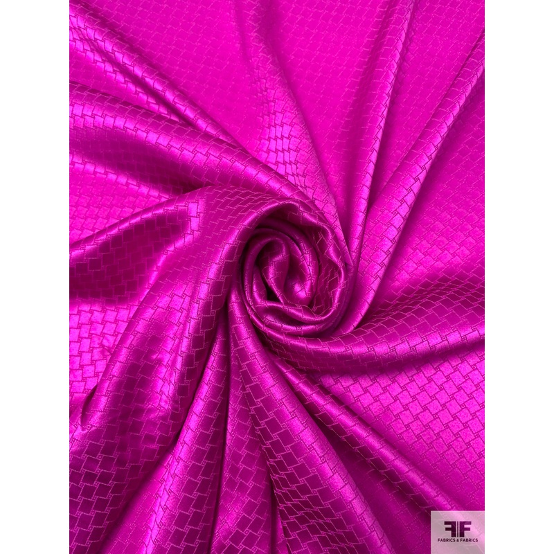 silkdobby524114