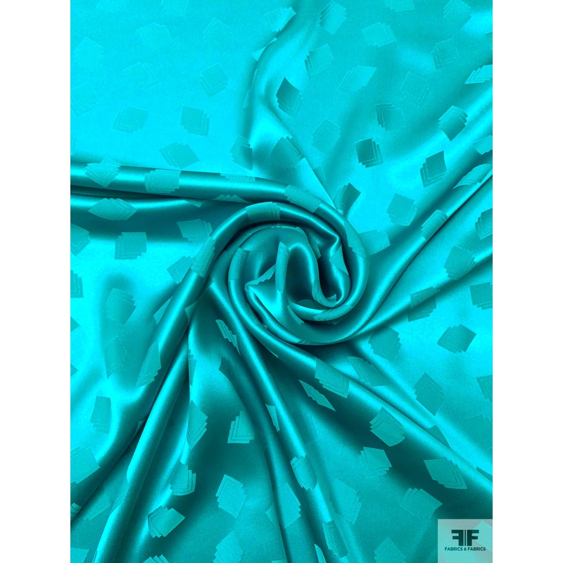 silkdobby650249
